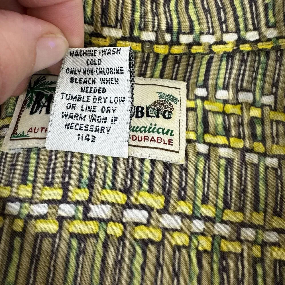 Vintage Aloha Banana Republic Hawaiian Mens Large Rayon Collar Shirt Bamboo